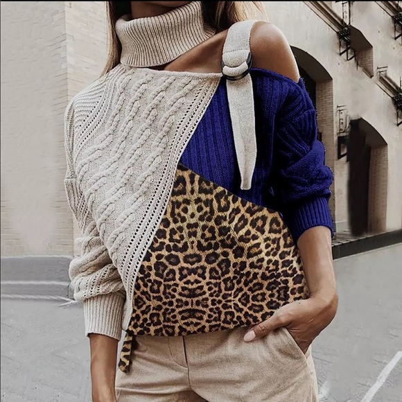 NWOT Leopard Print Buckle Turtleneck Sweater Womens Multi Color Cutout Pullover - Picture 3 of 5